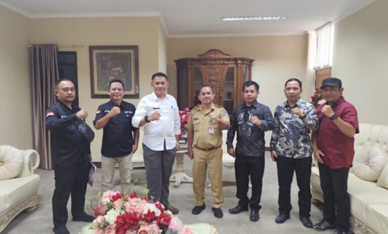 Mewakili Sekwan, Kasub Justman Entjaurau Terima Kunjungan Kerja Sekretariat DPRD Kabupaten Tojo Una Una