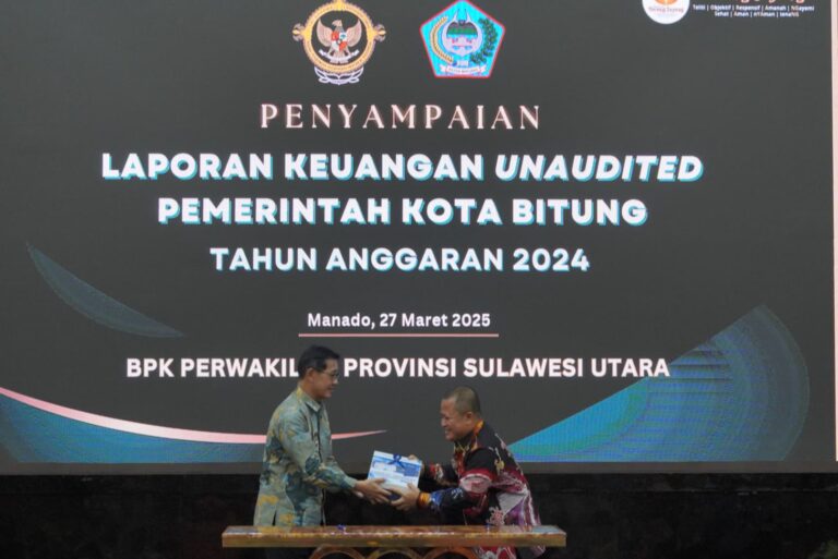 Wali Kota Hengky Honandar Serahkan LKPD 2024 Kepada BPK RI Perwakilan Sulut