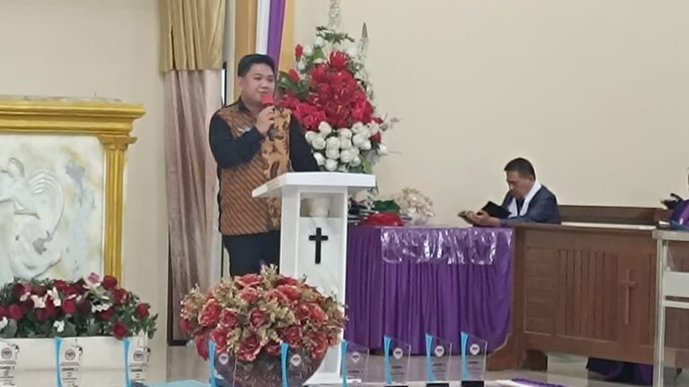 Hadir HUT ke-4 GMIM Wilayah Bitung 13, Wawali Randito Ajak Warga GMIM jadi Mitra Pemerintah