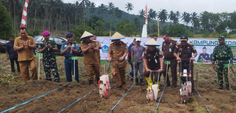 Resmikan Kudapan Adhyaksa, Kajati Sulut: Program ini Wujud Pemberdayaan Ekonomi & Kesejahteraan Masyarakat Kota Bitung