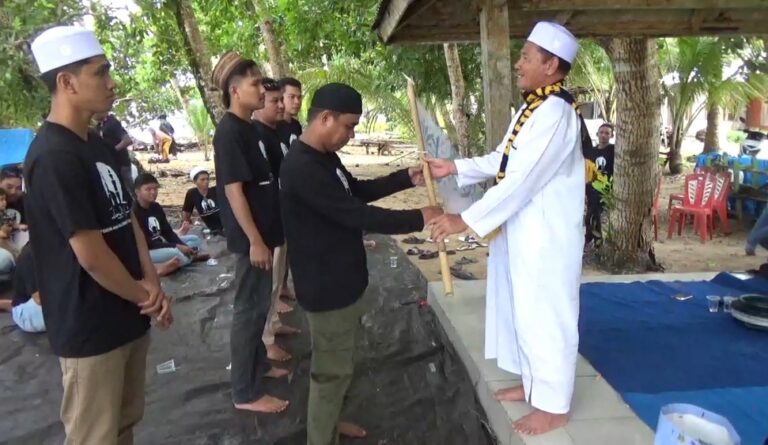 Khatam Quran dan Pelantikan Pemuda Remaja Mushola Al-Ikhlas
