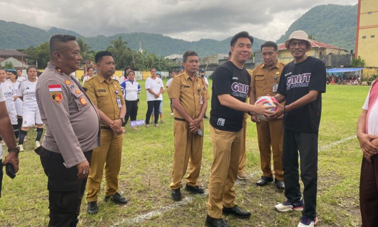 Turnamen Sepak Bola Perempuan GMIST