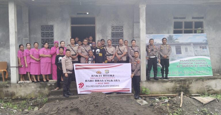 Kapolres Sangihe Kunjungi Pondok Tahfidz Al-Quran Al-Ikhlas dan Serahkan Bantuan