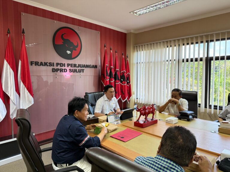 Rocky Wowor : Fraksi PDI Perjuangan Komitmen Dukung Pemerintahan YSK-Viktory