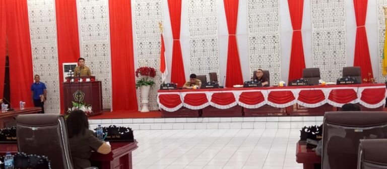 Rapat Paripurna Pembahasan Ranperda dan Ranperpub