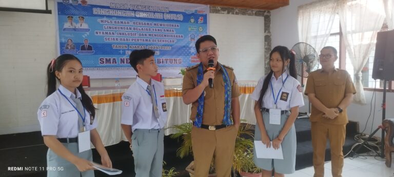 Hadiri MPLS Ramah Tahun Ajaran 2025/2026, Wawali Randito Maringka Berbagi kisah Inspiratif Dengan Para Murid Baru di SMA Negeri 2 Bitung