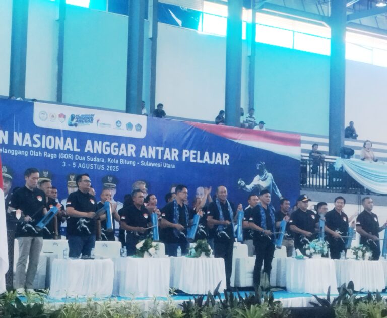 Luar Biasa Pembukaan Kejurnas Anggar Antar Pelajar di Kota Bitung Diikuti 13 Provinsi