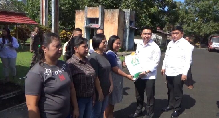 Pemkab Sangihe dan Bulog Tahuna Kirim Bantuan Beras