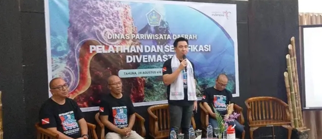 Pelatihan Dive Master di Sangihe