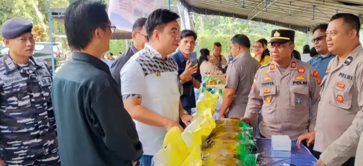 Bupati Sangihe Buka Gerakan Pangan Murah di GOR Manente