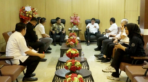 Wali Kota Hengky Honandar Terima Audensi Sekretaris Direktorat Jenderal Perikanan Bahas Program Kampung Nelayan di Tandurusa