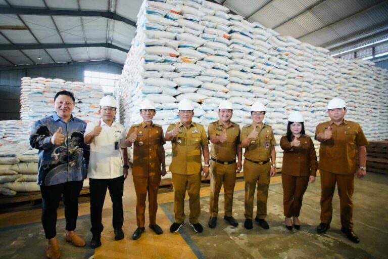 Wakil Wali Kota Randito Maringka Dampingi Gubernur Sulut Luncurkan Bantuan Pangan Nasional Kepada 139.966 KPM di Sulawesi Utara
