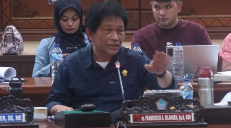 DPRD Sulut Gelar Paripurna Penandatanganan Nota Kesepakatan KUA PPAS APBD Provinsi 2026