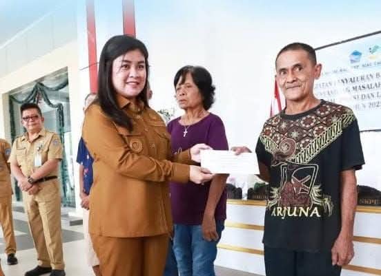 Perhatian Pemerintah Daerah Menyentuh PMKS dan Lansia Jelang Nataru