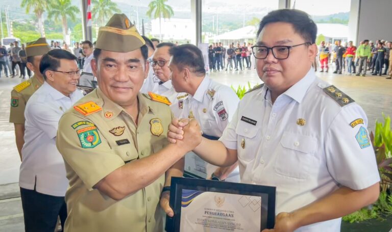 Wabup Tendris Bulahari Terima Penghargaan Pembina Keselamatan dan Kesehatan Kerja (K3)