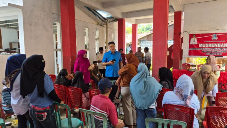 Delapan Anggota DPRD Sulut Turun Reses di Kota Manado